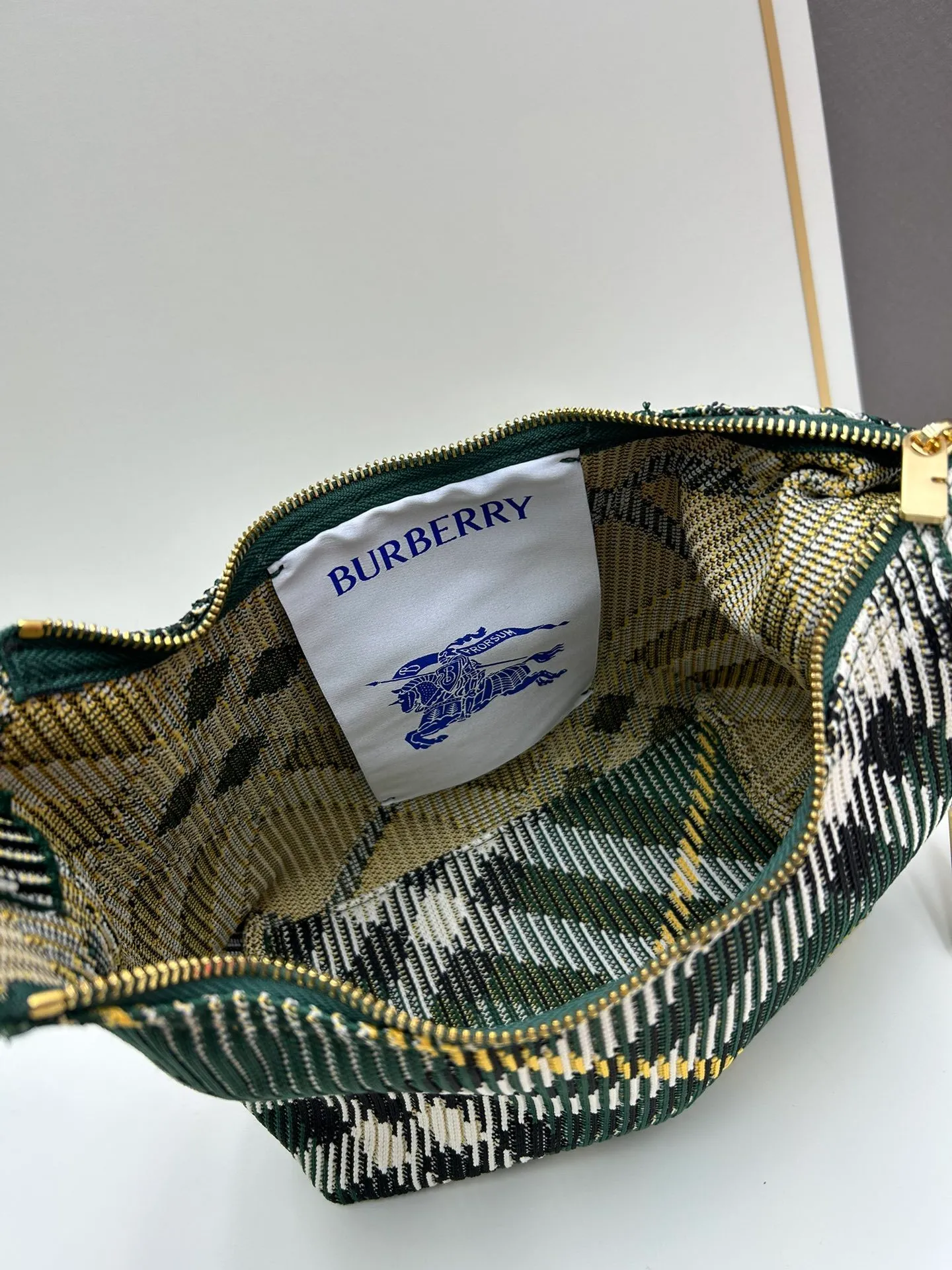 All categories Burberry women's bags (Burberry) Burberry 8421