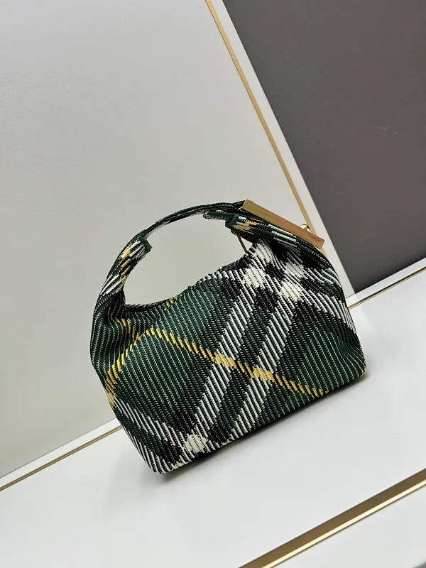 All categories Burberry women's bags (Burberry) Burberry 8421