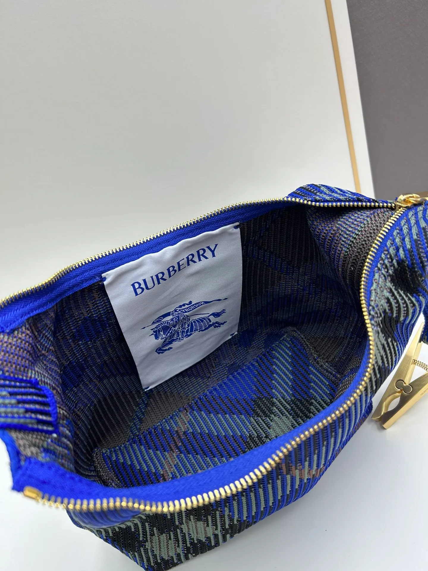 All categories Burberry women's bags (Burberry) Burberry 8421