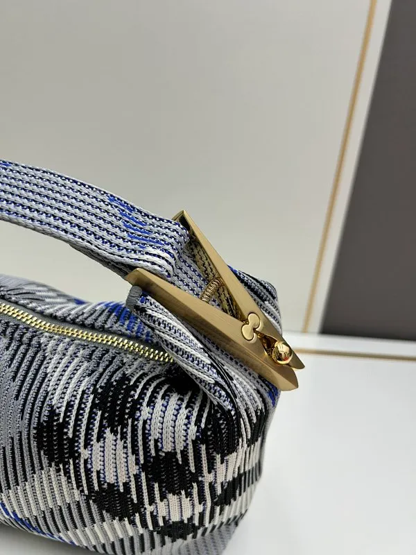 All categories Burberry women's bags (Burberry) Burberry 8421