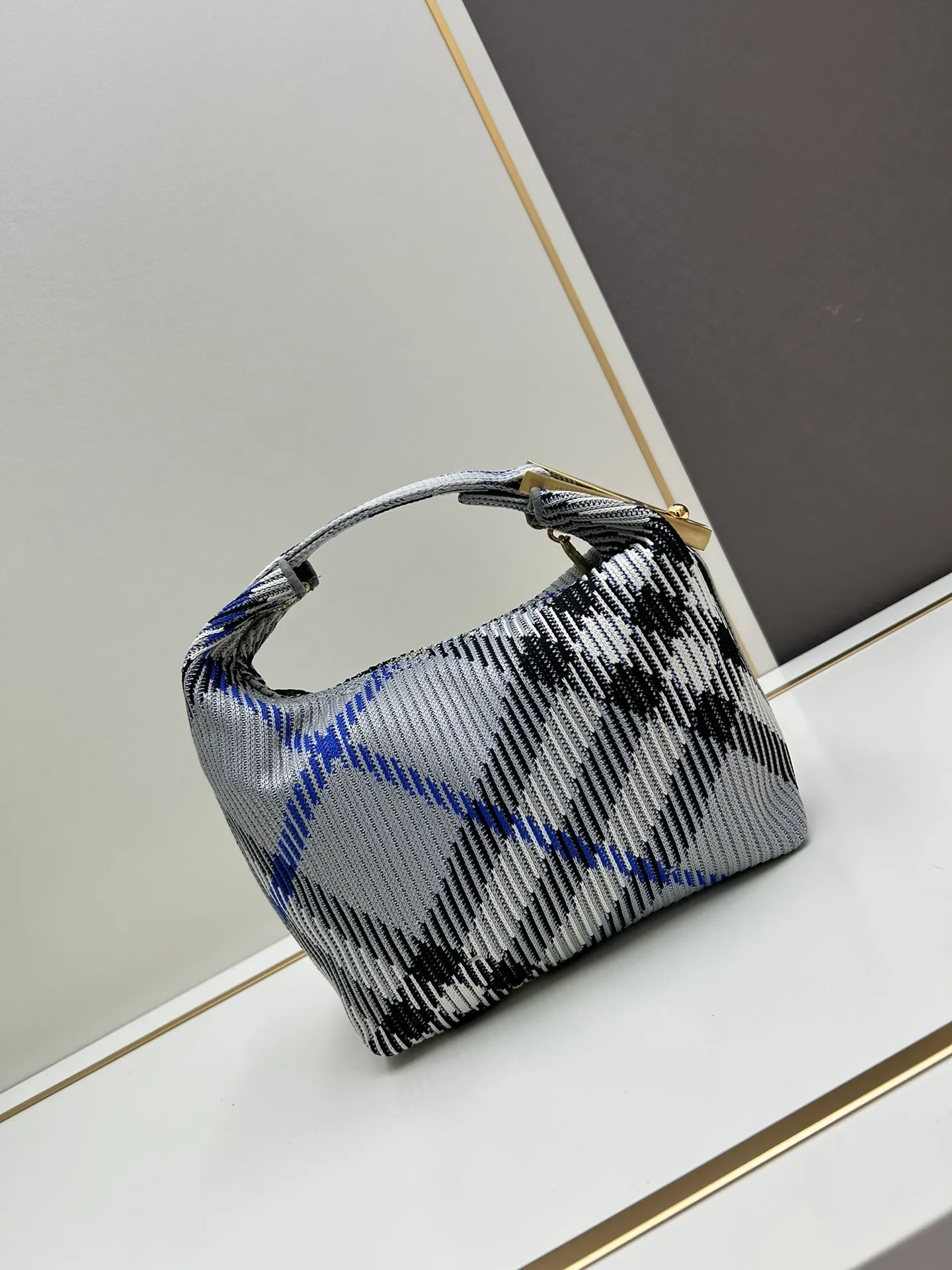 All categories Burberry women's bags (Burberry) Burberry 8421
