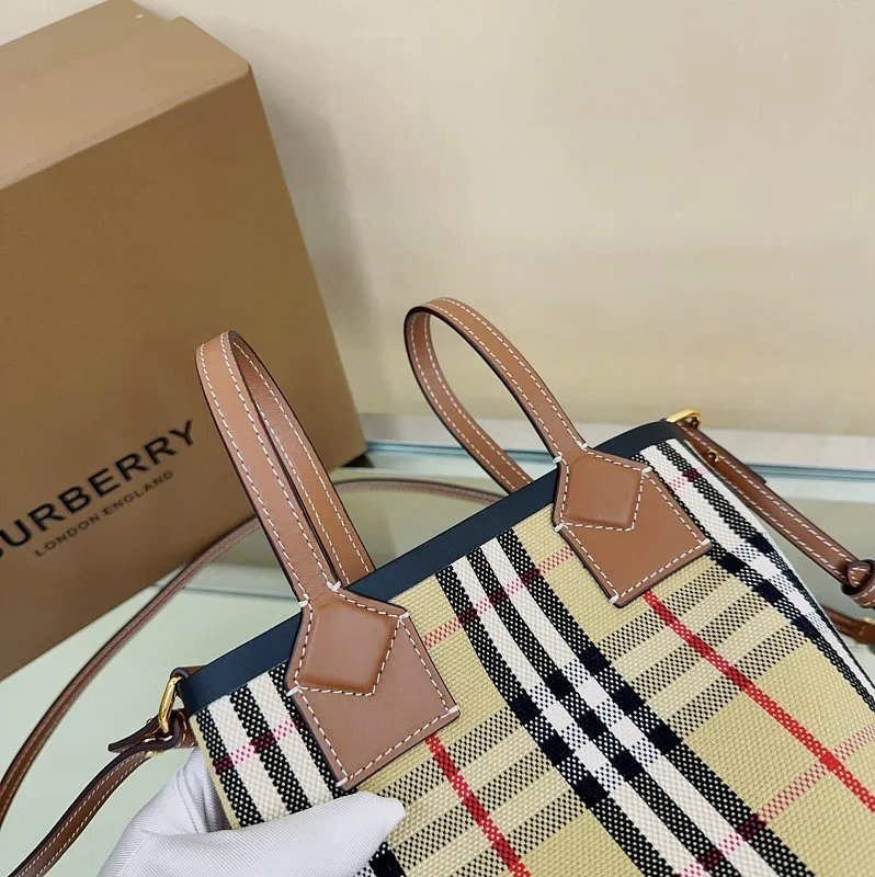 All categories Burberry women's bags (Burberry) Burberry 1211