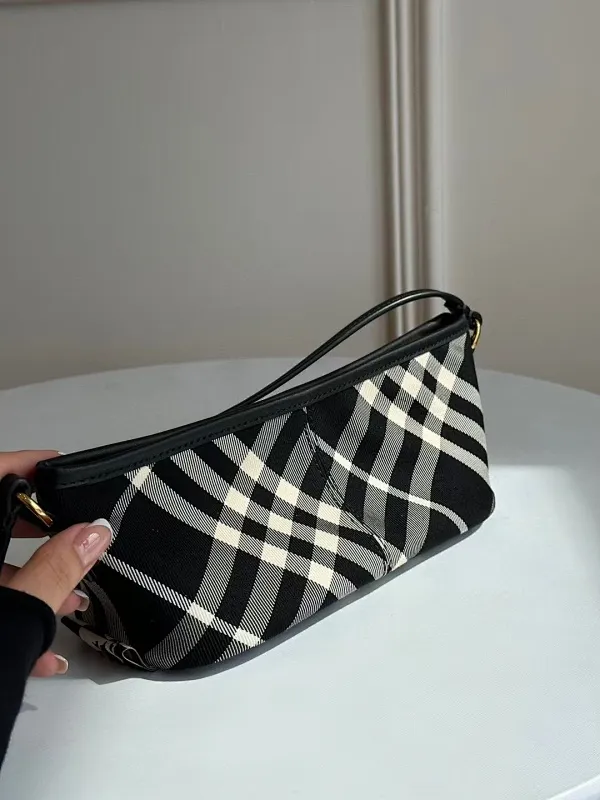 All categories Burberry women's bags (Burberry) Burberry 295135
