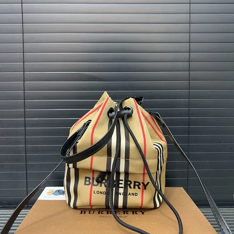 All categories Official website "Brand Women's Bags" Women's Bags 💙 Burberry 2025 new burberry crossbody bag