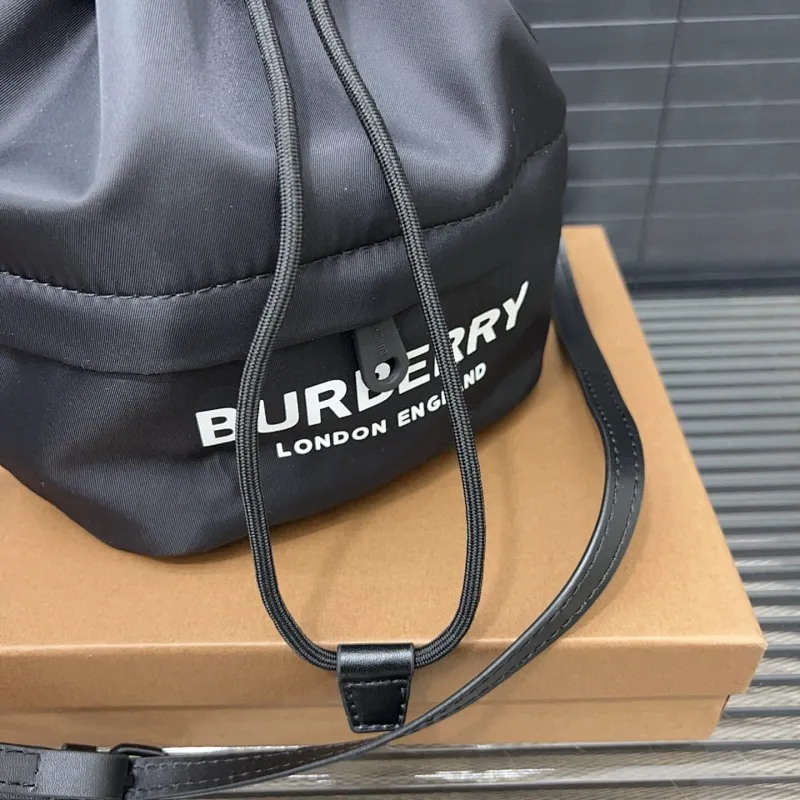 All categories Official website "Brand Women's Bags" Women's Bags 💙 Burberry 2025 new burberry crossbody bag
