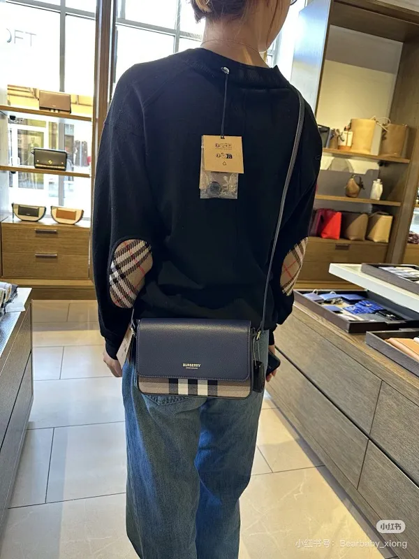 All categories Burberry women's bags (Burberry) Burberry 6606