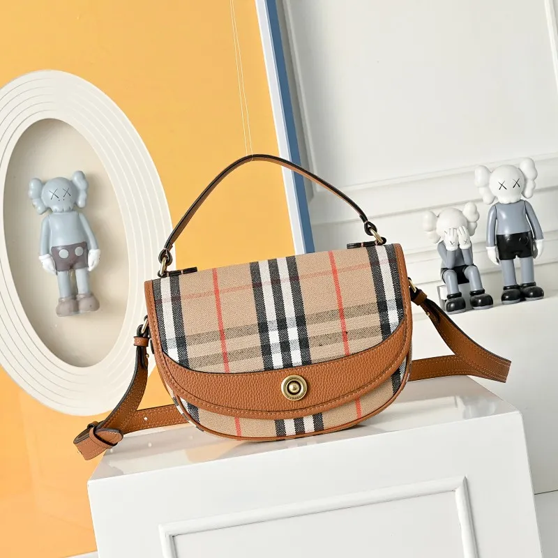 All categories Burberry women's bags (Burberry) Burberry 2418