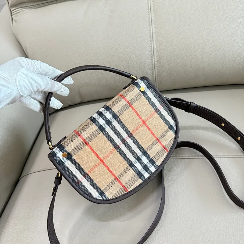 All categories Burberry women's bags (Burberry) Burberry 245