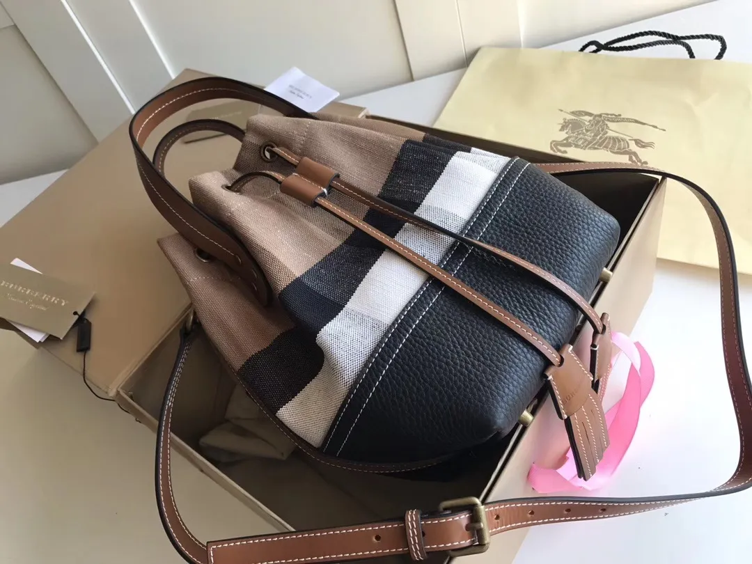 All categories Burberry women's bags (Burberry) Burberry original order 5541
