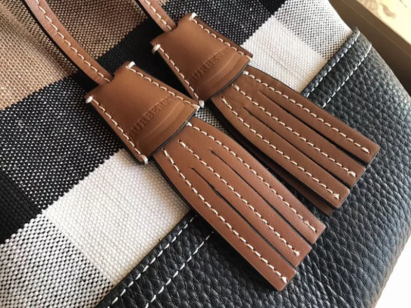 All categories Burberry women's bags (Burberry) Burberry original order 5541