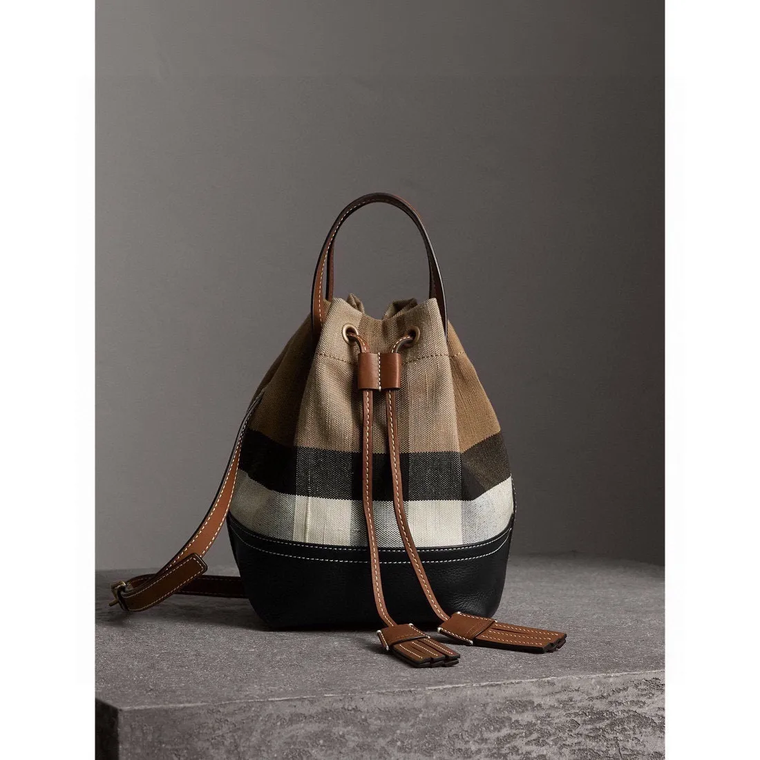 All categories Burberry women's bags (Burberry) Burberry original order 5541