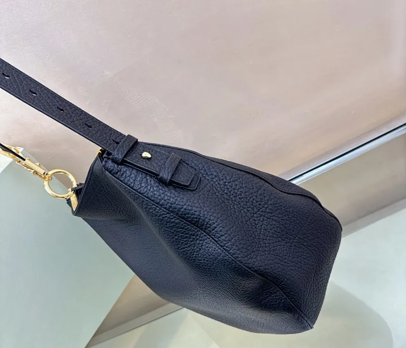 All Categories Official Website "Brand Women's Bags" Women's Bags 💙 Burberry 2025 New Burberry Crossbody Bag