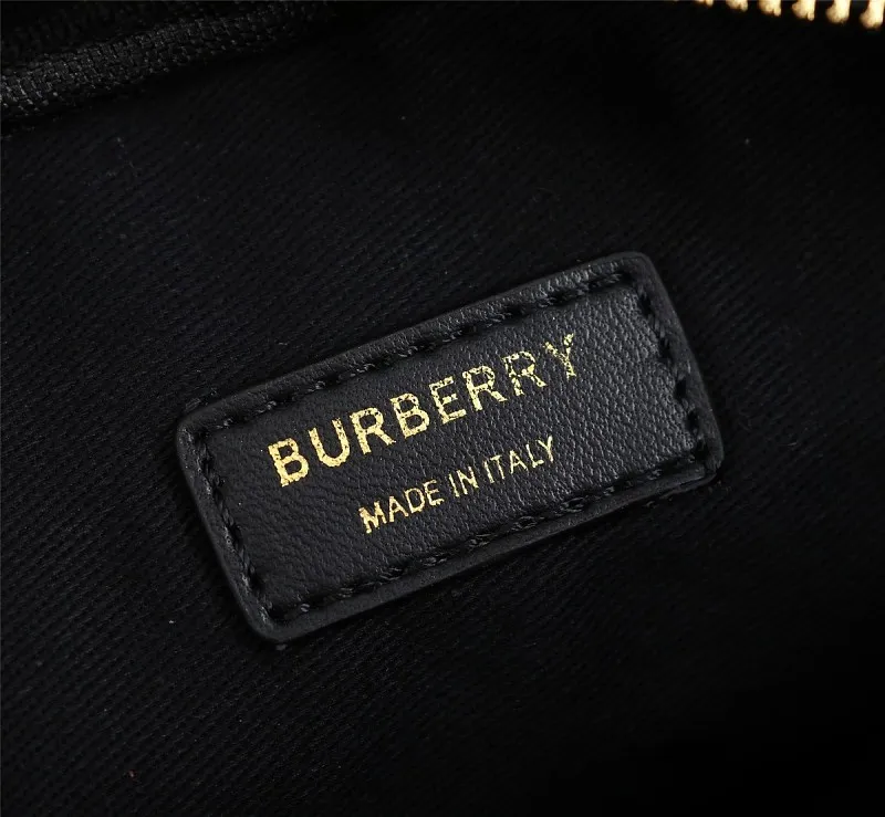 All categories Burberry women's bags (Burberry) Burberry 8392