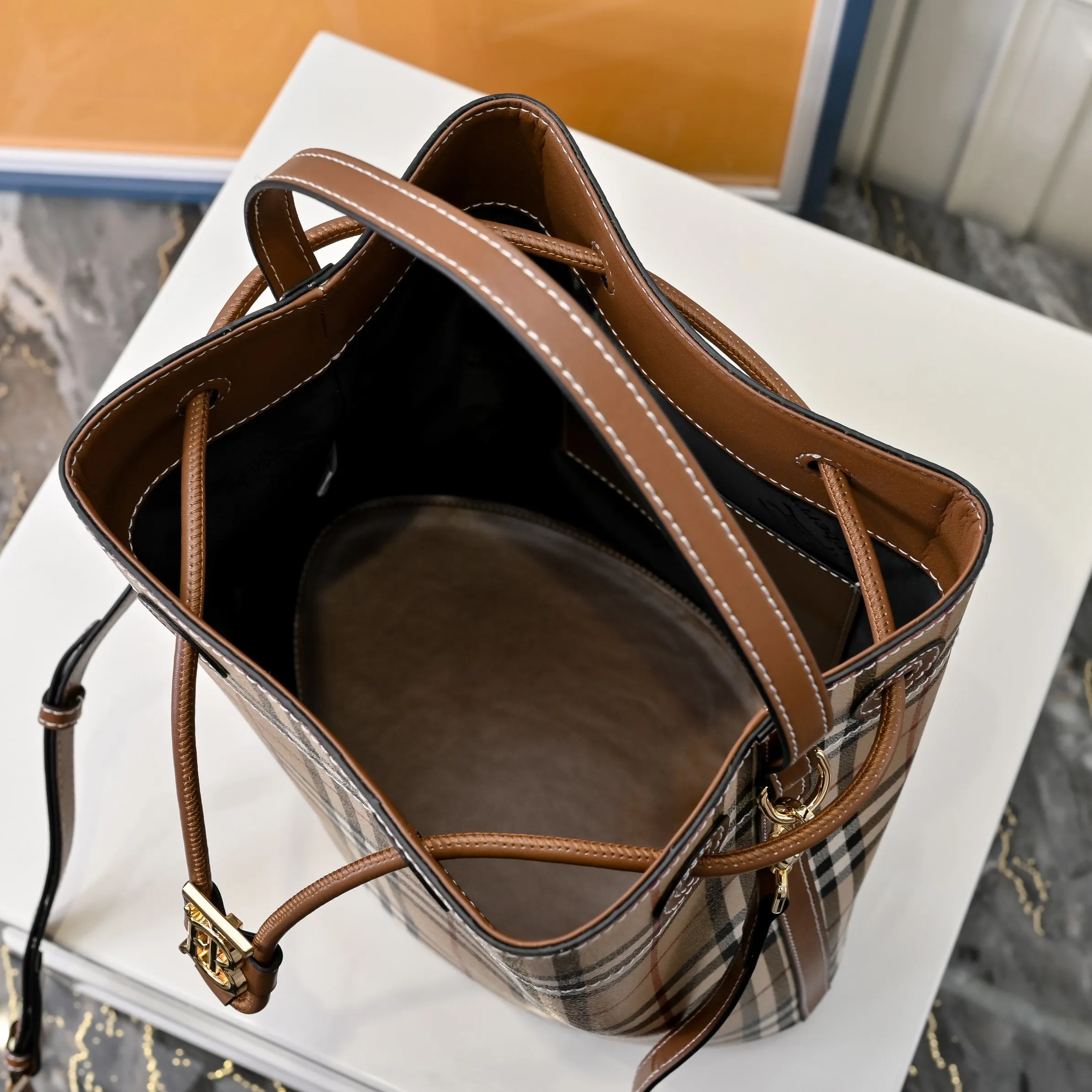 All categories Burberry women's bags (Burberry) Burberry 2628