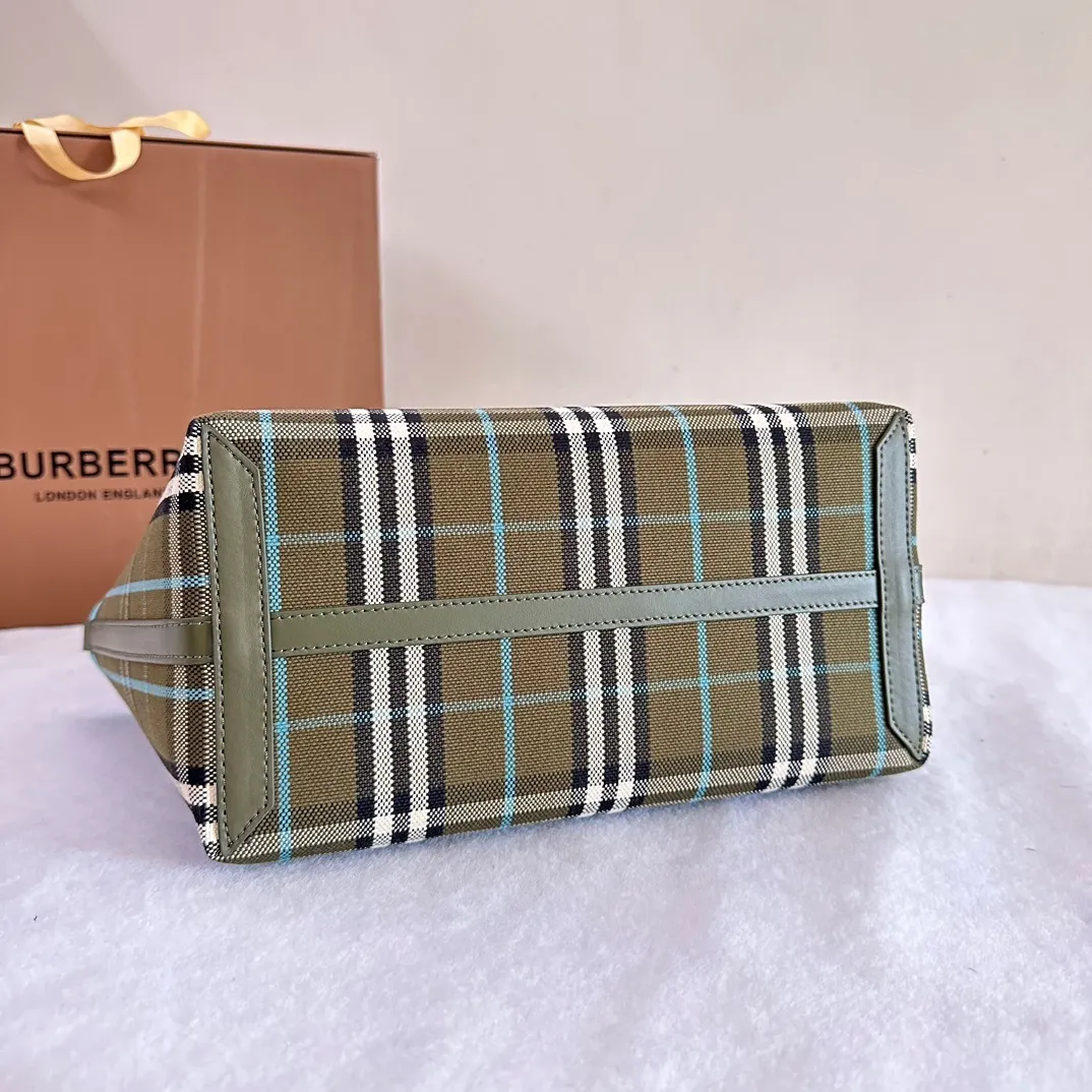 All categories Burberry women's bags (Burberry) Burberry 441624