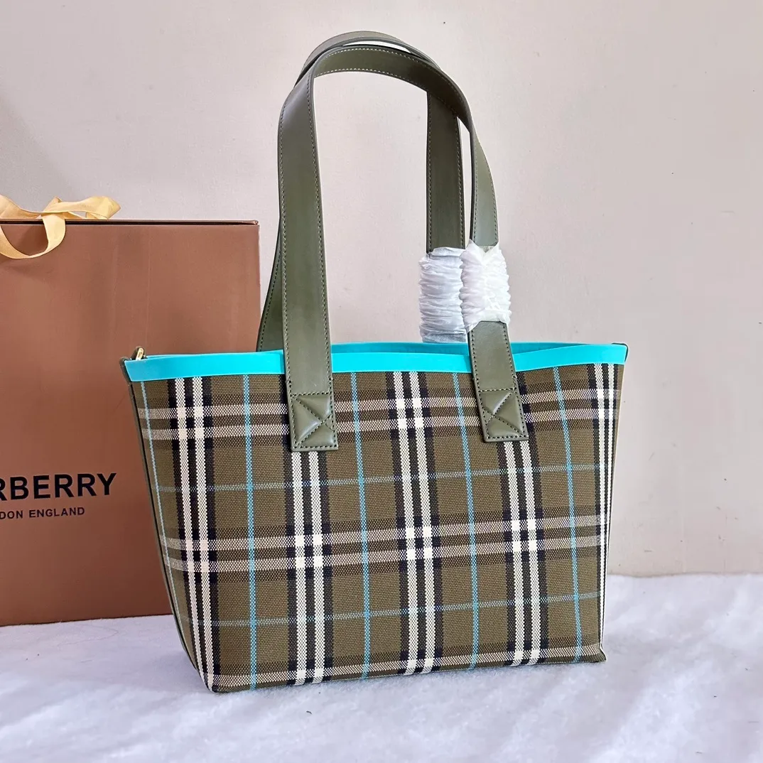 All categories Burberry women's bags (Burberry) Burberry 441624