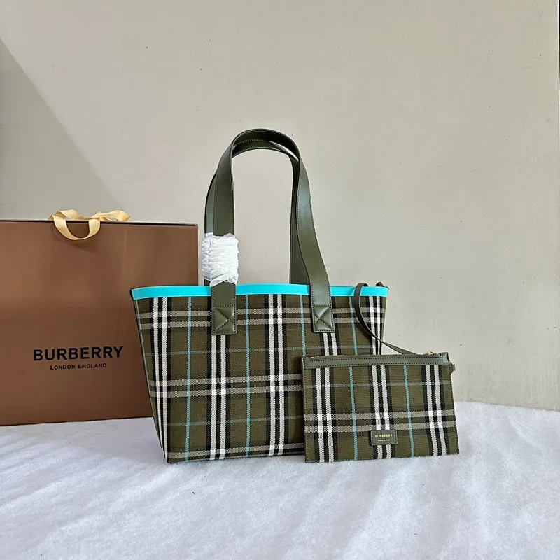 All categories Burberry women's bags (Burberry) Burberry 441624