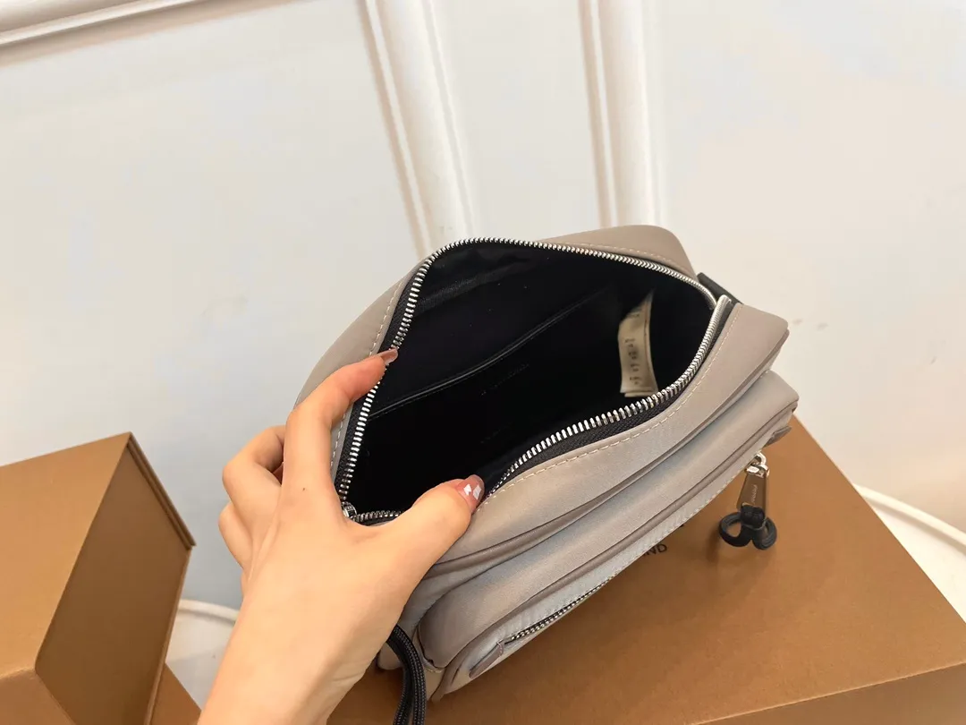 All Categories Official Website "Brand Women's Bags" Women's Bags 💙 Burberry 2023 New Burberry Crossbody Bag