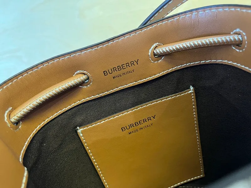 All categories Burberry women's bags (Burberry) Burberry 3306