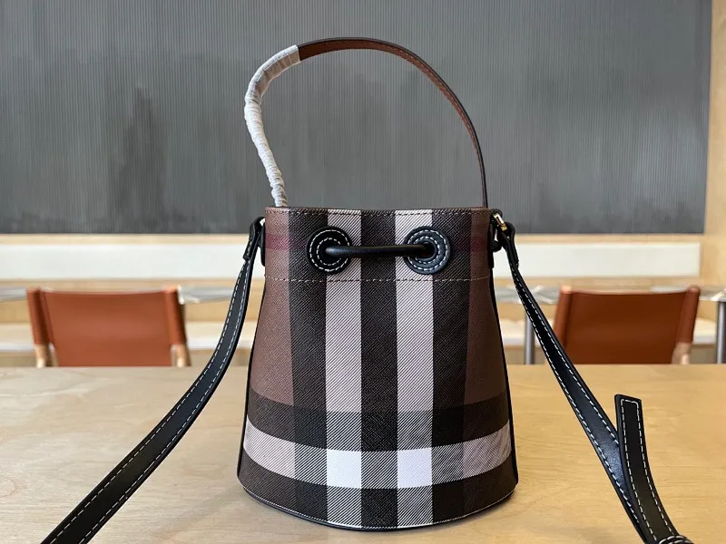All categories Burberry women's bags (Burberry) Burberry 3306
