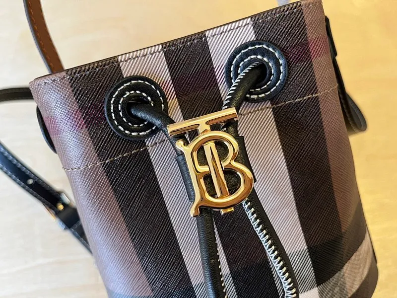 All categories Burberry women's bags (Burberry) Burberry 3306