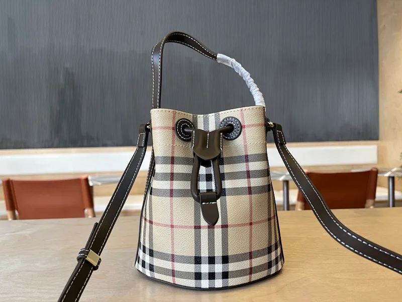 All categories Burberry women's bags (Burberry) Burberry 3306