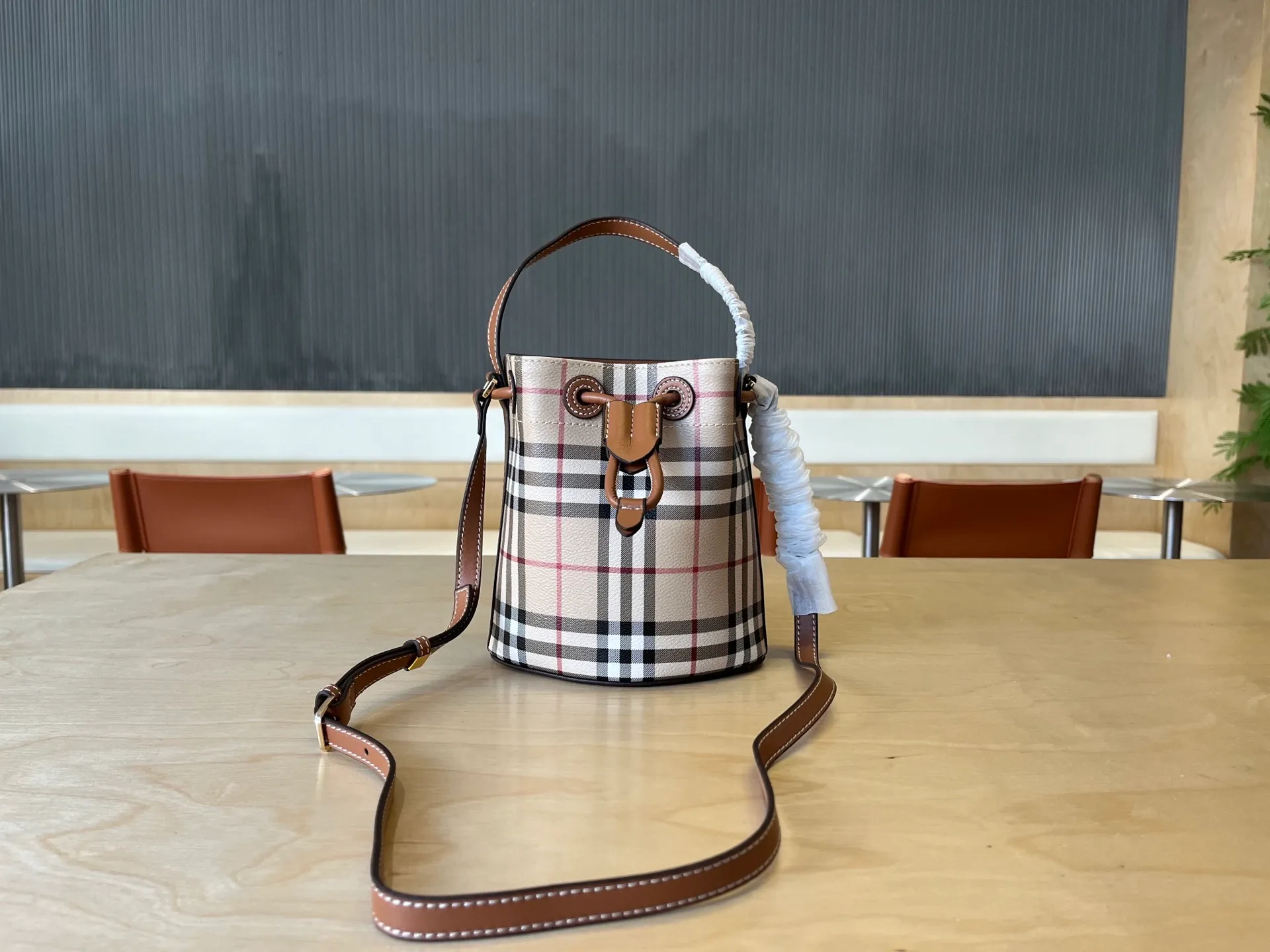 All categories Burberry women's bags (Burberry) Burberry 3306