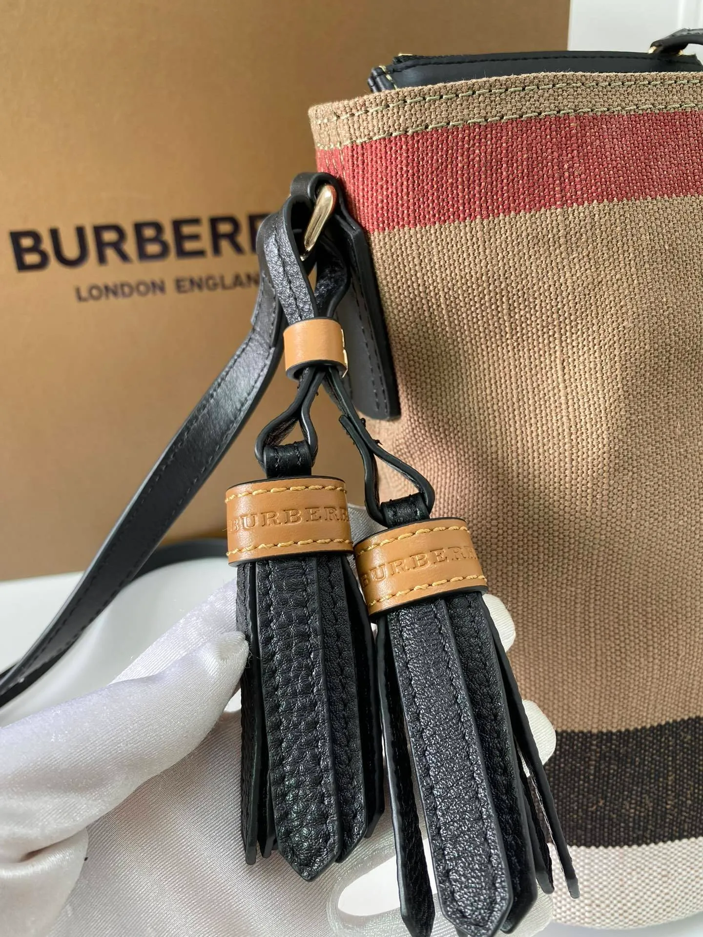 All Categories Official Website "Brand Women's Bags" Women's Bags 💙 Burberry 2025 New Burberry Crossbody Bag