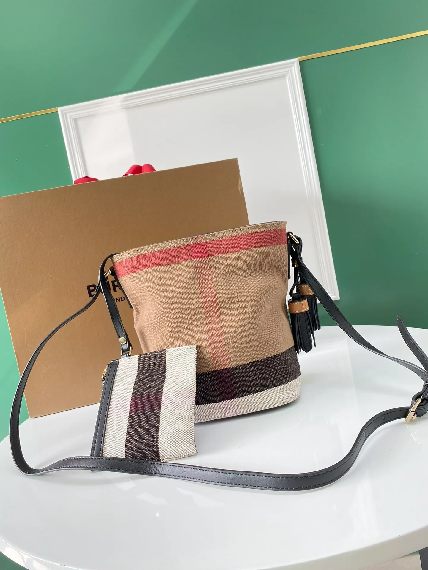 All Categories Official Website "Brand Women's Bags" Women's Bags 💙 Burberry 2025 New Burberry Crossbody Bag