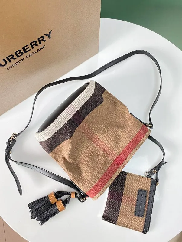 All Categories Official Website "Brand Women's Bags" Women's Bags 💙 Burberry 2025 New Burberry Crossbody Bag