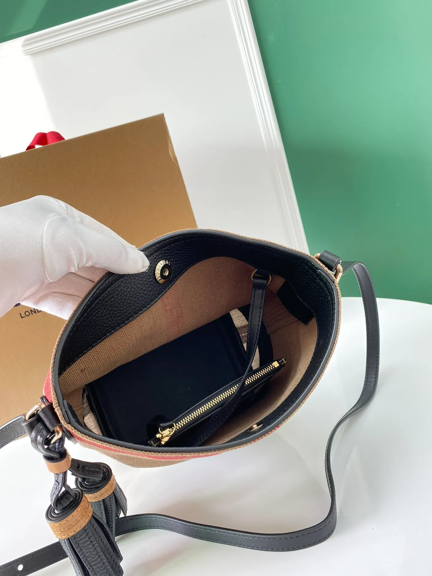 All Categories Official Website "Brand Women's Bags" Women's Bags 💙 Burberry 2025 New Burberry Crossbody Bag