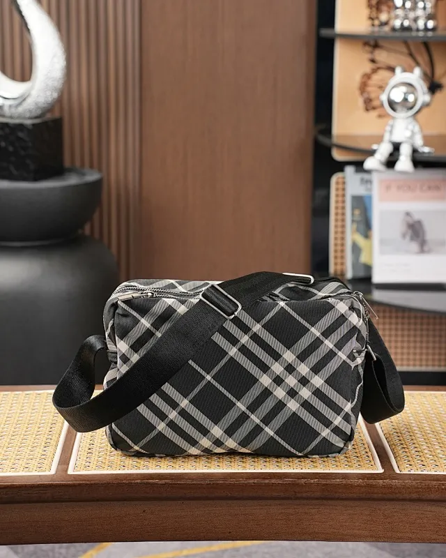 All categories Burberry women's bags (Burberry) Burberry 8385