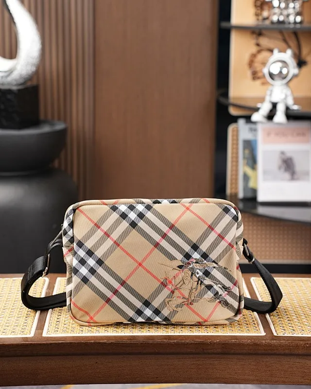 All categories Burberry women's bags (Burberry) Burberry 8385