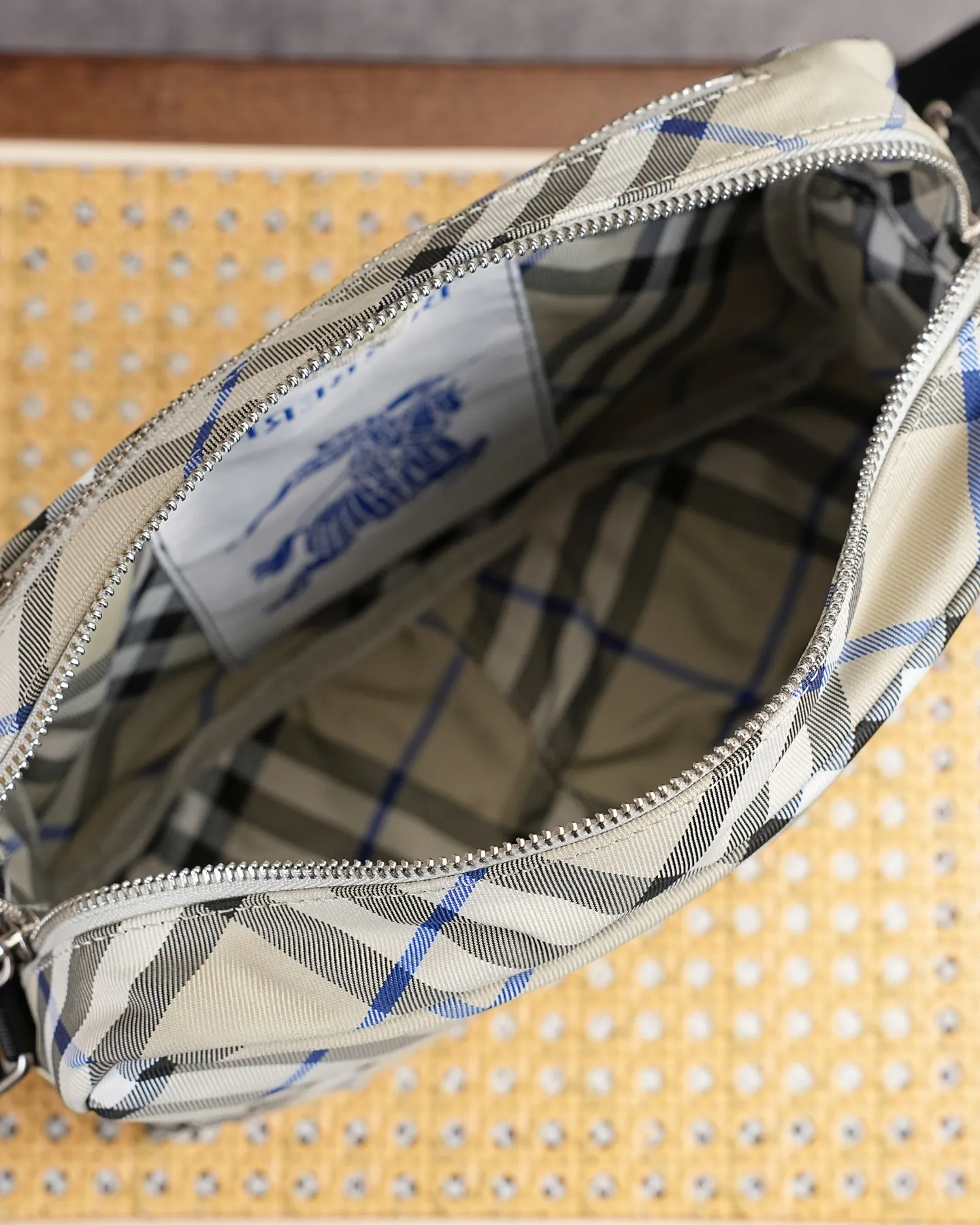 All categories Burberry women's bags (Burberry) Burberry 8385