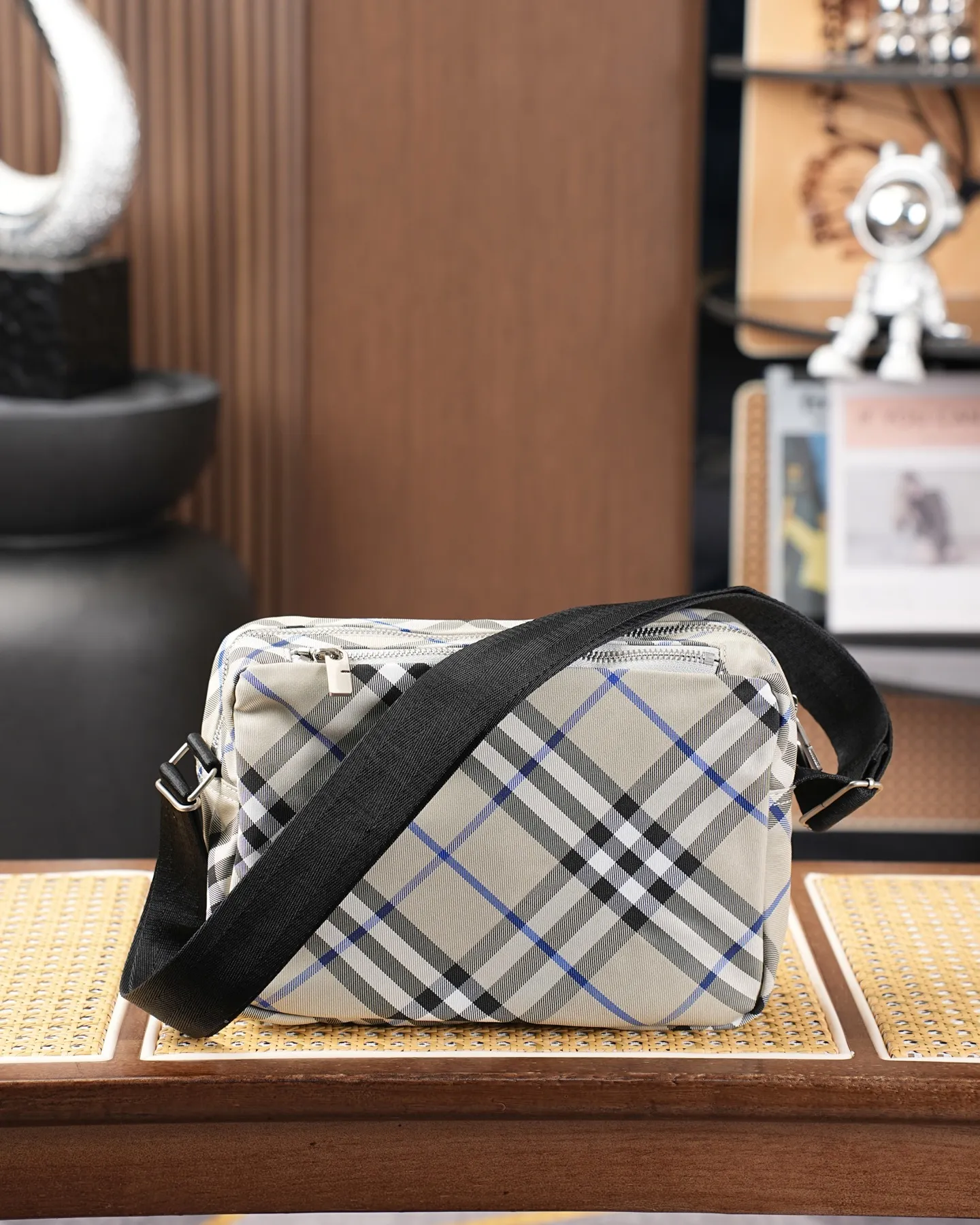 All categories Burberry women's bags (Burberry) Burberry 8385