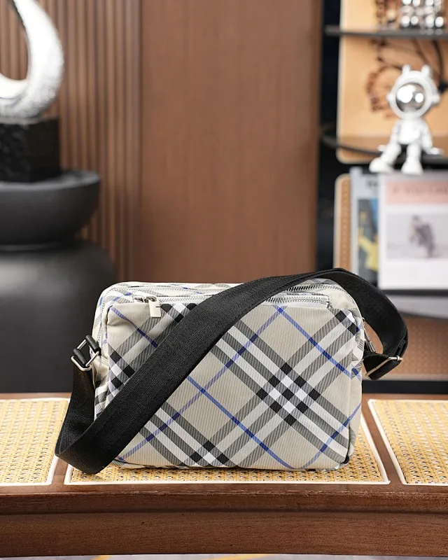 All categories Burberry women's bags (Burberry) Burberry 8385