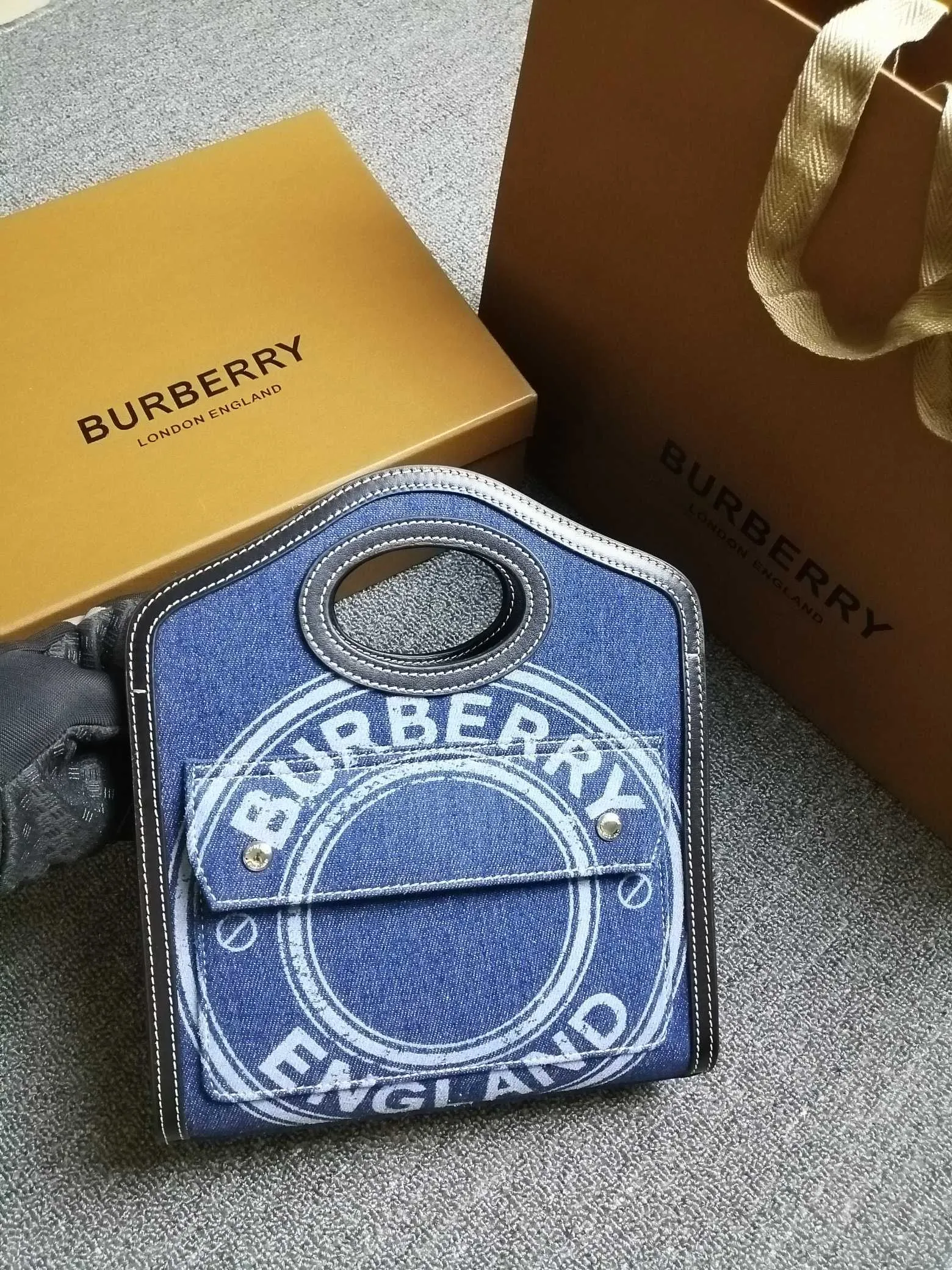 All categories Burberry women's bags (Burberry) Burberry original order 90206