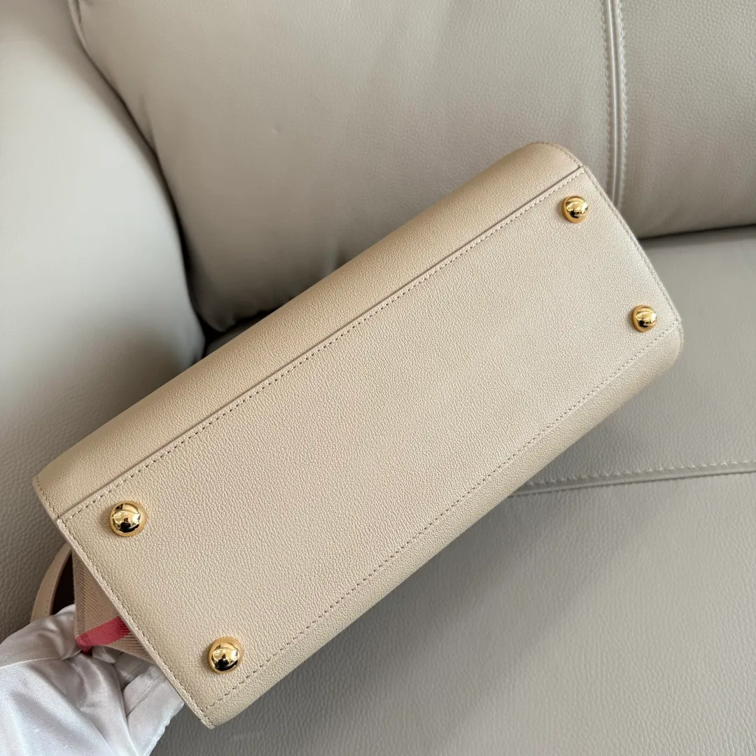 All categories Burberry women's bags (Burberry) Burberry 471