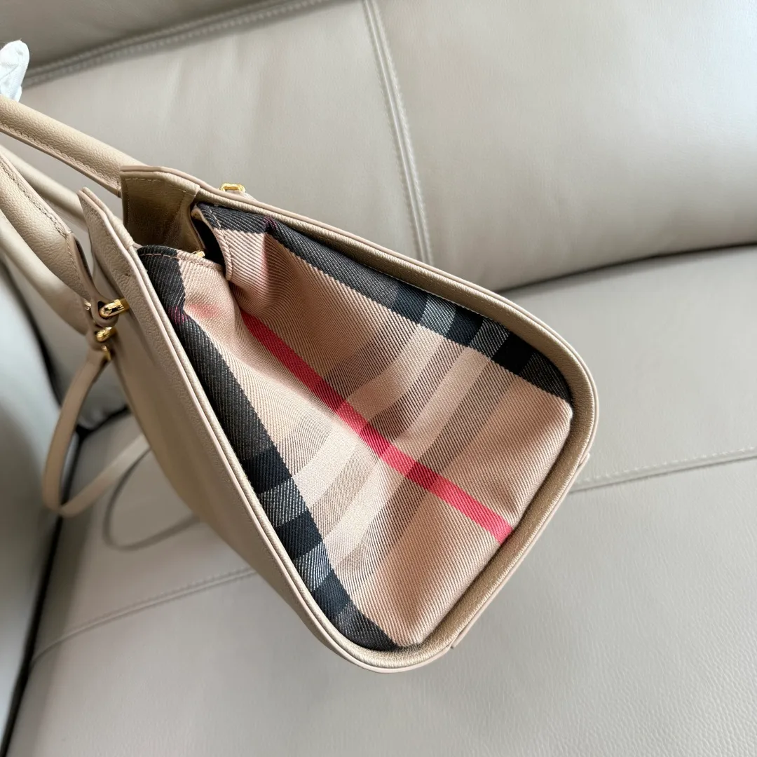 All categories Burberry women's bags (Burberry) Burberry 471