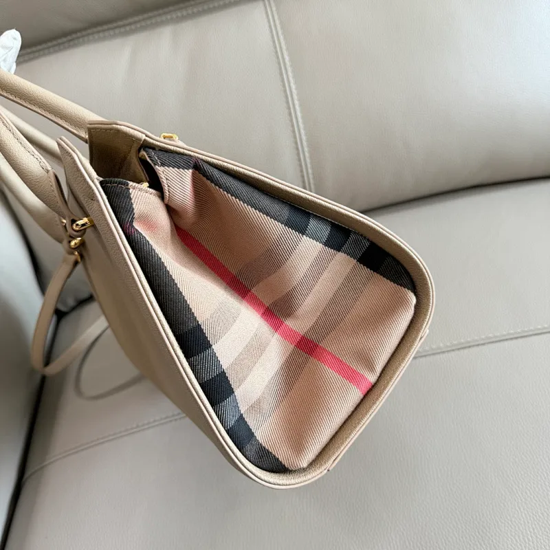 All categories Burberry women's bags (Burberry) Burberry 471
