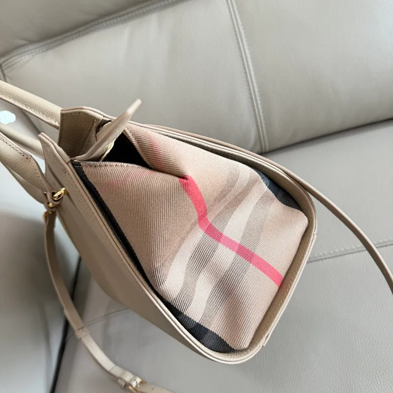 All categories Burberry women's bags (Burberry) Burberry 471
