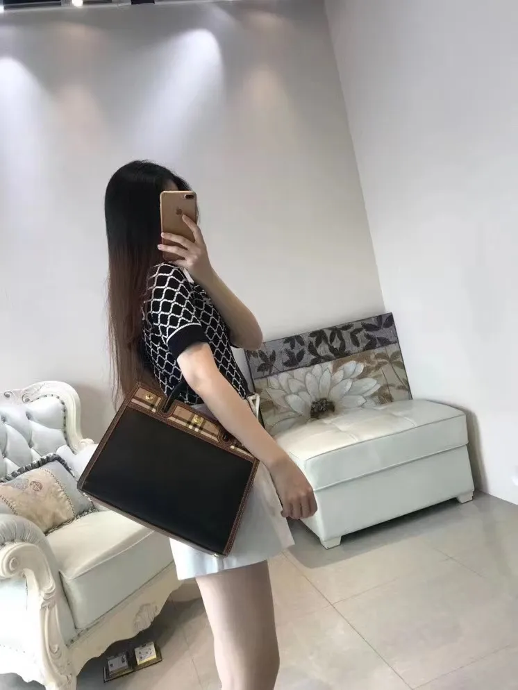 All categories Burberry women's bags (Burberry) Burberry 83661697685635000