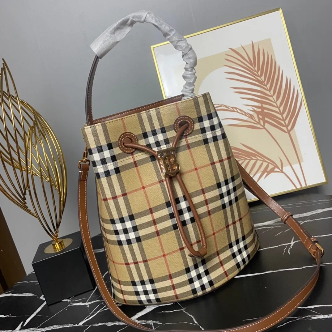 All categories Burberry women's bags (Burberry) Burberry 3303