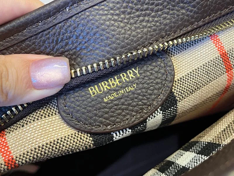 All categories Burberry women's bags (Burberry) Burberry 3551