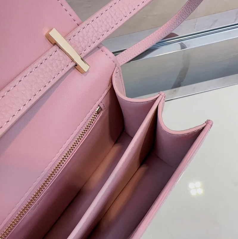 All Categories Official Website "Brand Women's Bags" Women's Bags 💙 Burberry 2025 New Burberry Crossbody Bag