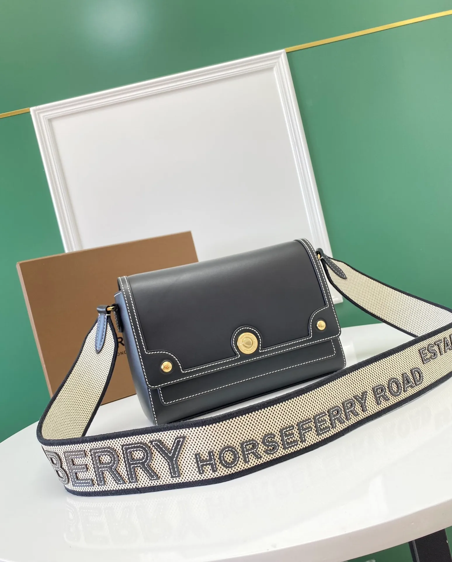 All Categories Burberry Women's Bags Burberry Original Order 906168