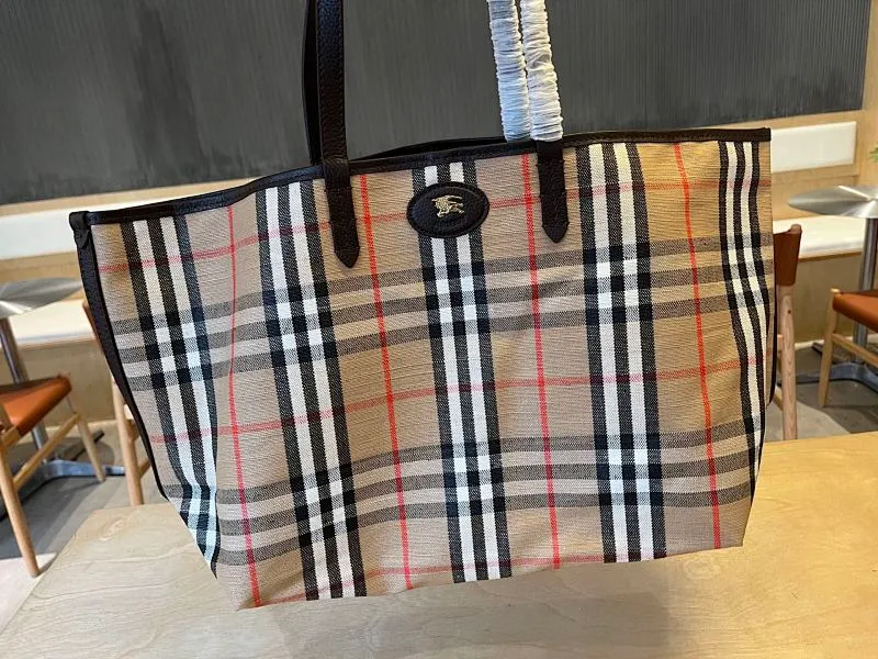 All categories Burberry women's bags (Burberry) Burberry 3816