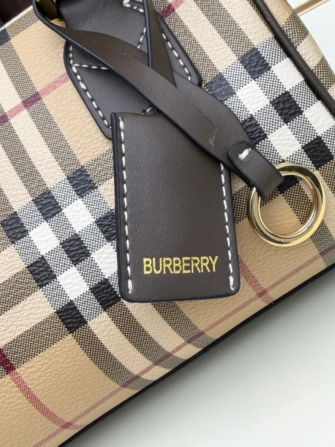 All categories Burberry women's bags (Burberry) Burberry 185