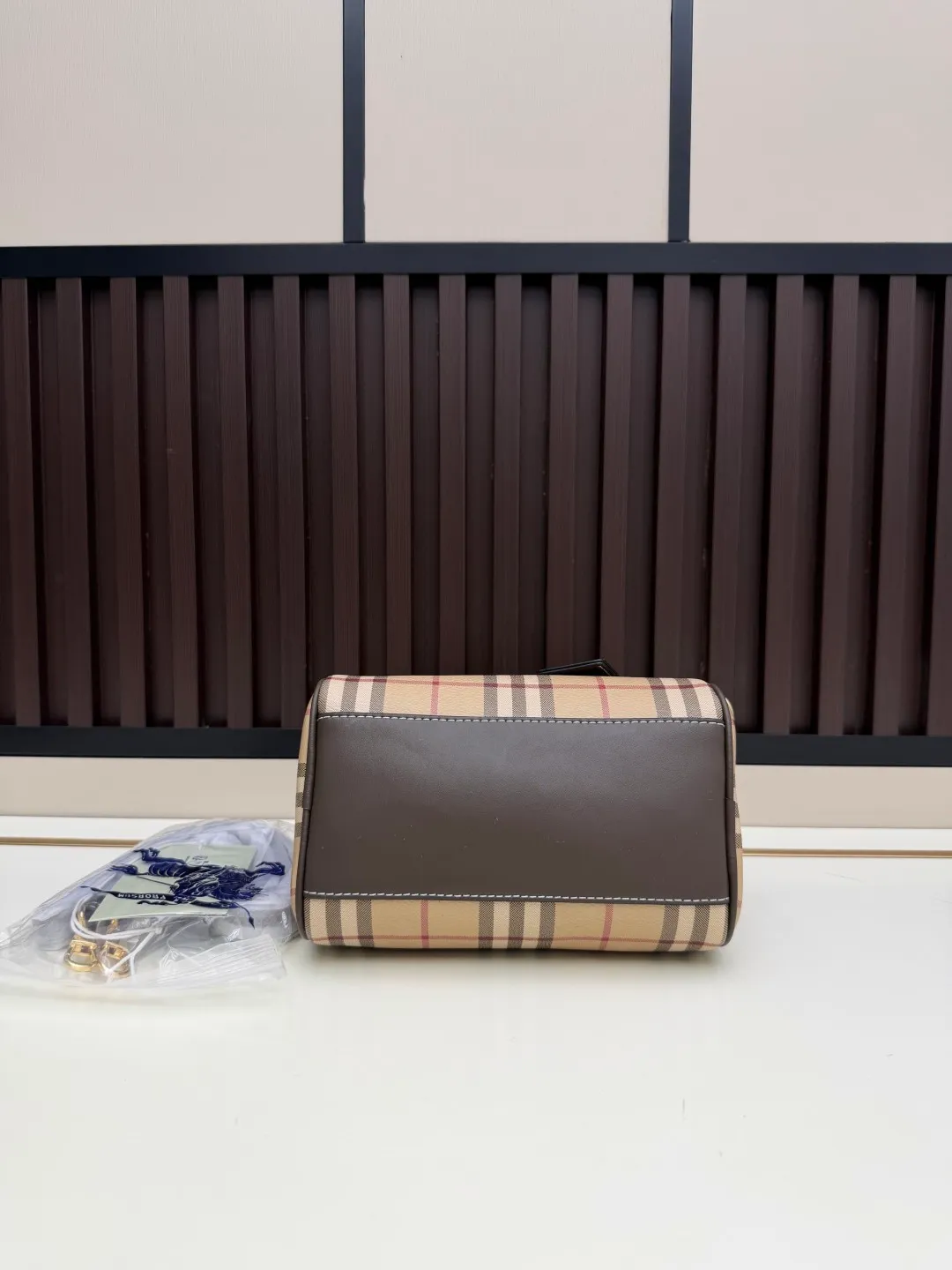 All categories Burberry women's bags (Burberry) Burberry 185