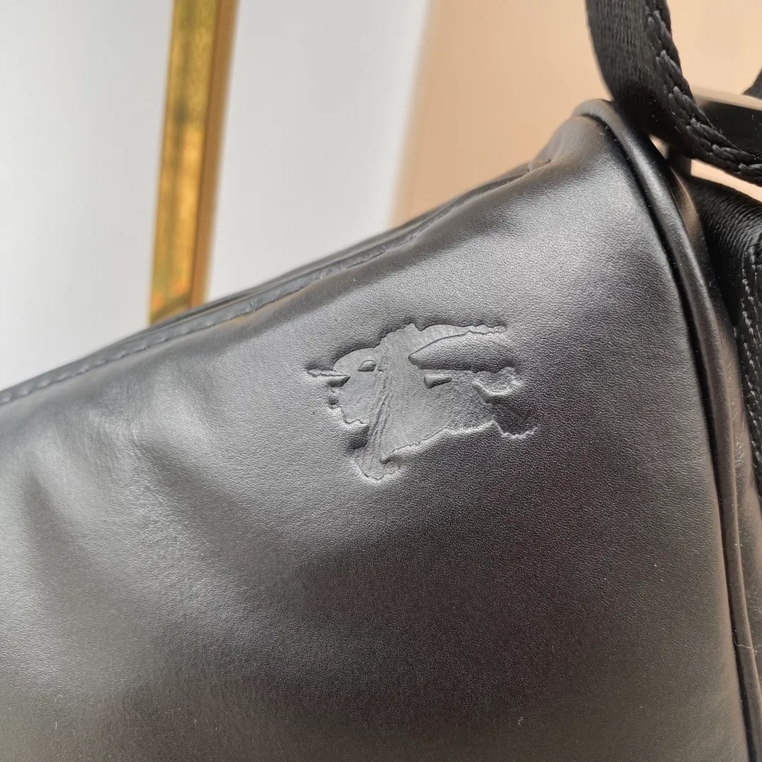 All categories Burberry women's bags (Burberry) Burberry 84032